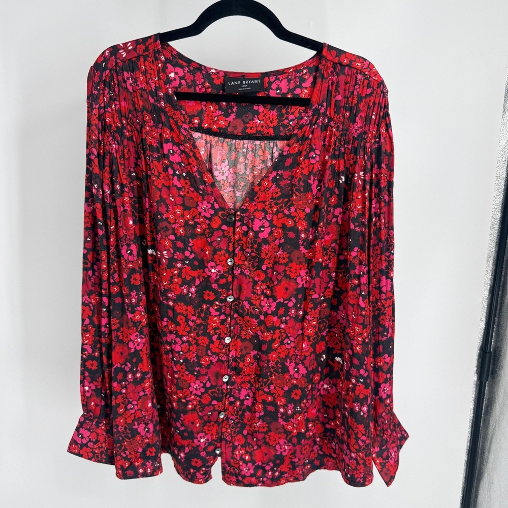Lane Bryant Red Floral Button Front Blouse 22/24 Cottagecore 3X Feminine Top